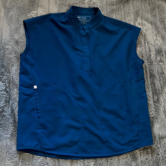 Figs Rafaela Deep Reef Scrub Top - Picture 2 of 5